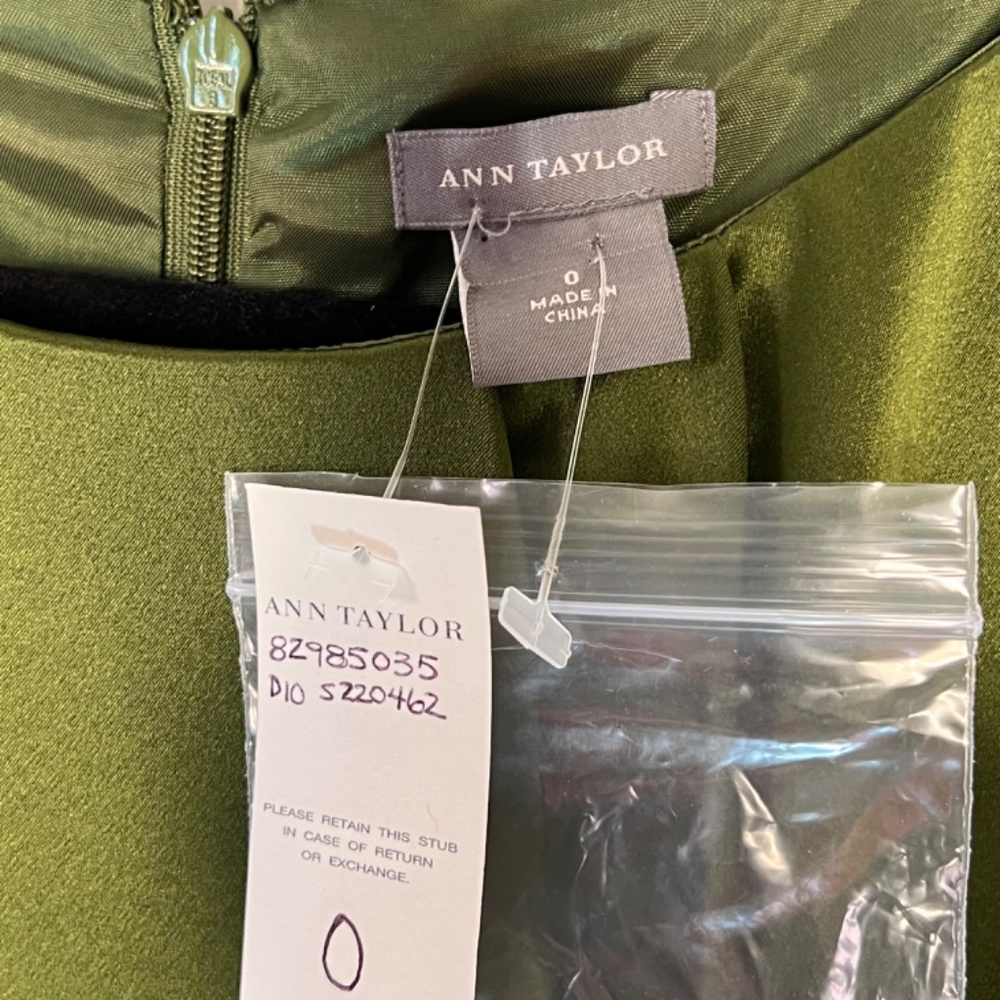 Ann Taylor Green Silk Dress - Picture 9 of 10